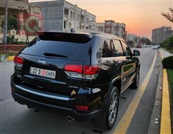 جیپ گراند شیرۆکی